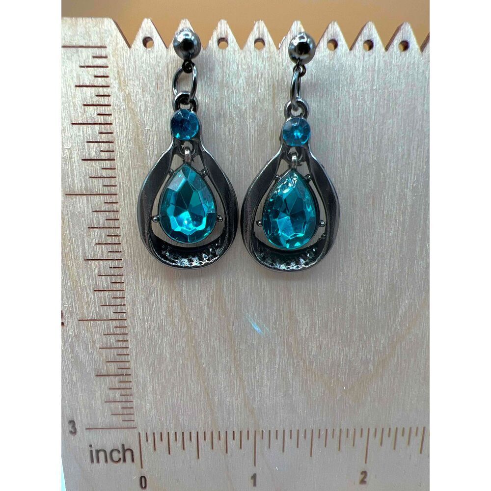 NEW Blue Crystal Silver Tone Drop Earrings Necklace Set - Picture 10 of 15